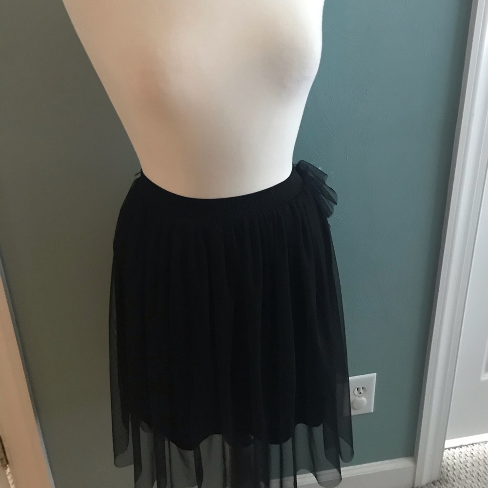 A black Skirt